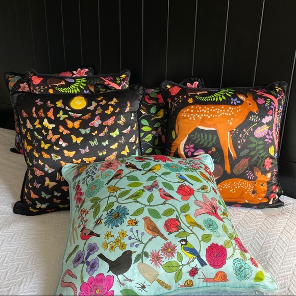 Karen Mabon “Flora and Fawns” cushion pillow (20" x 20") - Picture 7 of 9